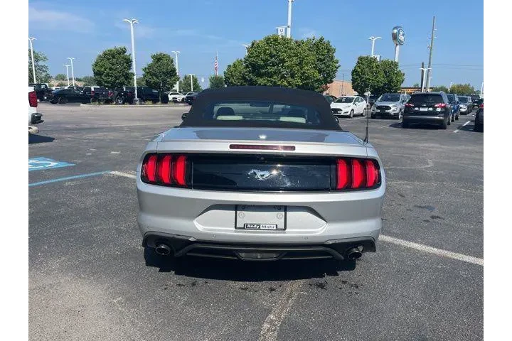 $17584 : Ford Mustang 2019 EcoBoost P image 9