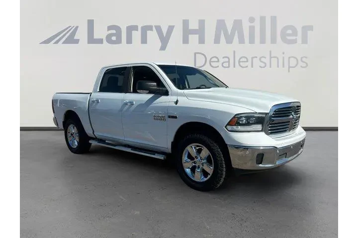 Ram 1500 2016 4x4 SLT 4dr Cr image 7