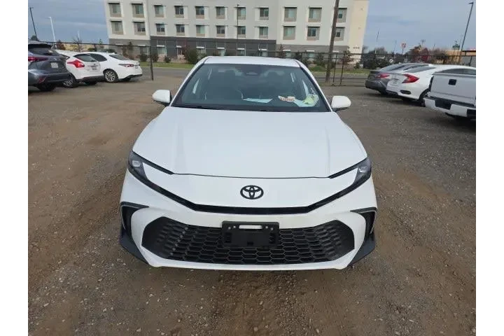 $37900 : Toyota Camry 2026 SE 4dr Sed image 2