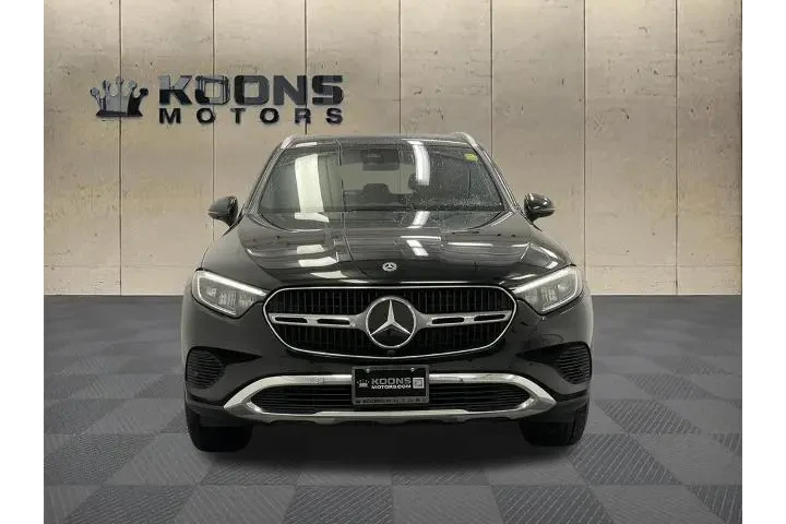 $36500 : Mercedes-Benz GLC 2024 AWD G image 3