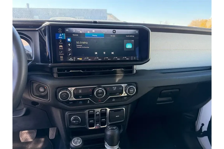 $32000 : Jeep Wrangler 2024 4x4 Jeep image 8