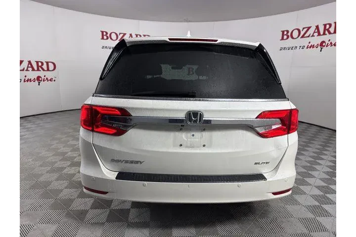 $25000 : Honda Odyssey 2018 Elite 4dr image 7