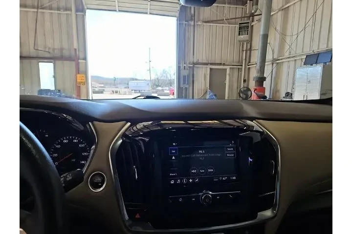 $18240 : Chevrolet Traverse 2022 LS 4 image 4