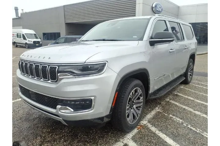 $39488 : Jeep Wagoneer L 2024 4x4 Ser image 4