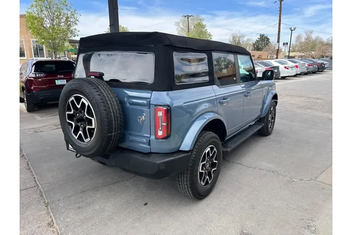 2023 Bronco Base 4-Door w/Adv image 5