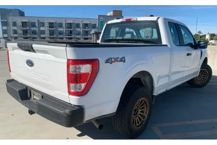 $29800 : Ford F-150 2021 4x4 XL 4dr S image 3