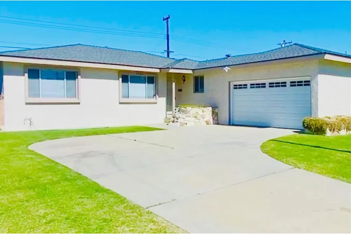 $2500 : 3 Bedroom Home in Inglewood image 1