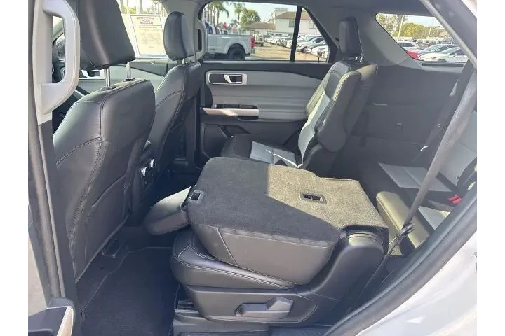 $35990 : Ford Explorer 2023 AWD XLT 4 image 10