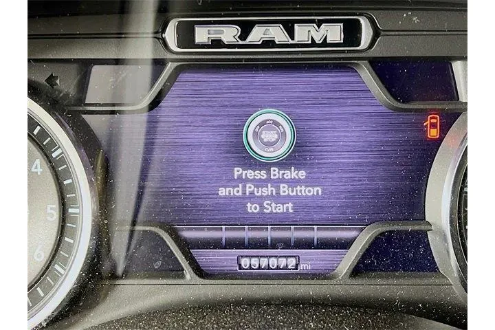 $37975 : Ram 1500 2021 4x4 Big Horn 4 image 7
