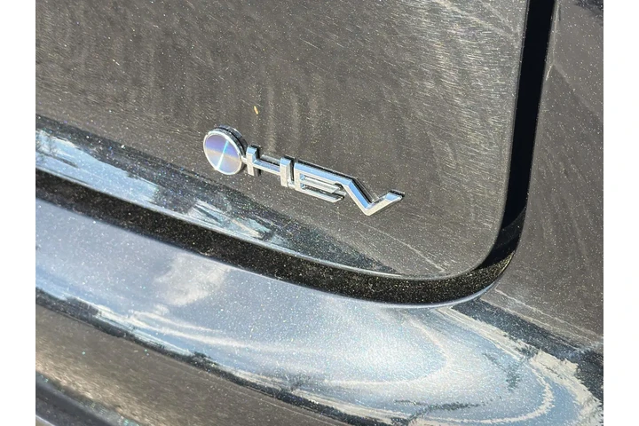 $32210 : Toyota Prius 2025 LE 4dr Hat image 7