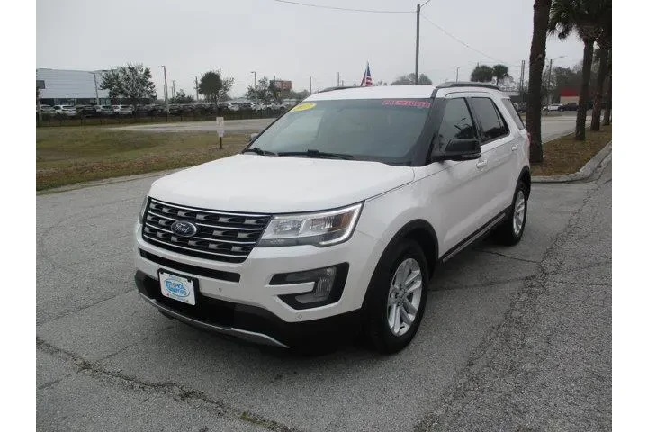 $16995 : Ford Explorer 2017 XLT 4dr S image 3
