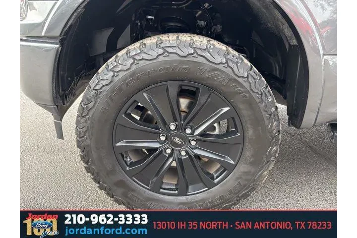 $29735 : Ford F-150 2020 4x4 Lariat 4 image 5