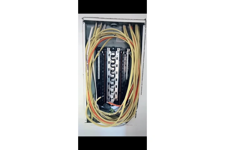 Electrical services 24/7 image 3