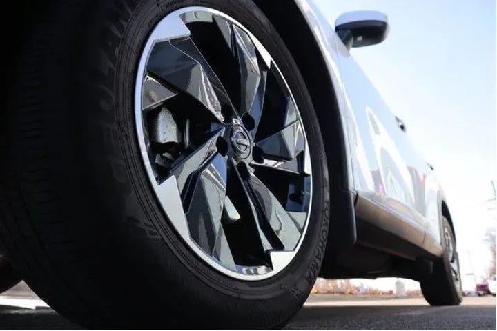 $24677 : Nissan Rogue 2024 AWD SV 4dr image 10