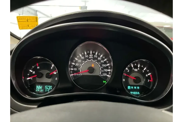 $9598 : Chrysler 200 2014 Limited 4d image 9