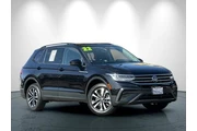 $17998 : Volkswagen Tiguan 2022 AWD S thumbnail