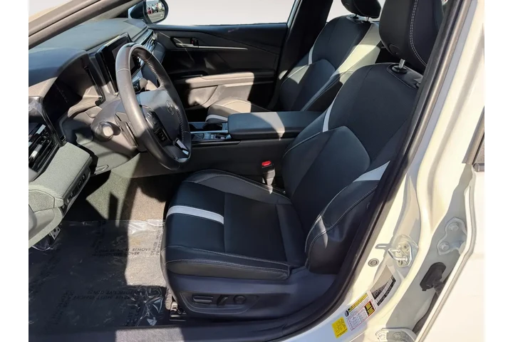 $27500 : Toyota Camry 2025 SE 4dr Sed image 10