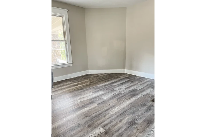 $1000 : Hermosa vivianda renovada enLR image 10