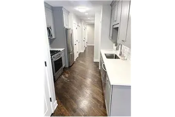 $3750 : Rental property with 3 bedro image 6