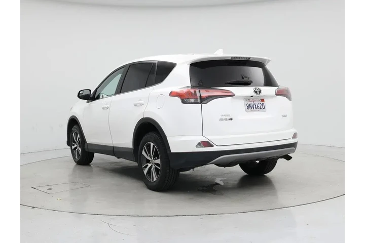$17998 : Toyota RAV4 2018 XLE 4dr SUV image 2