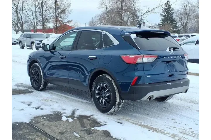 $16987 : Ford Escape 2020 AWD SE 4dr image 4