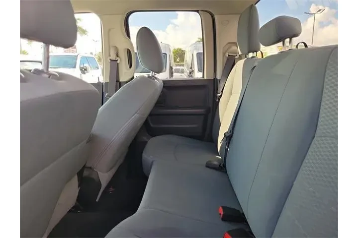 $19691 : Ram 1500 2018 4x4 Express 4d image 9