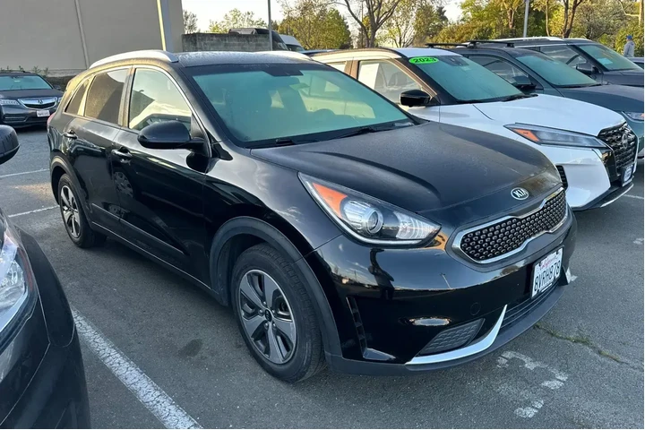 $13990 : Kia Niro 2018 LX 4dr Crossov image 2