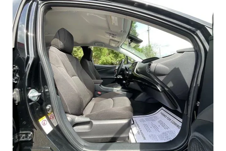 $16985 : Toyota Prius 2021 L Eco 4dr image 5