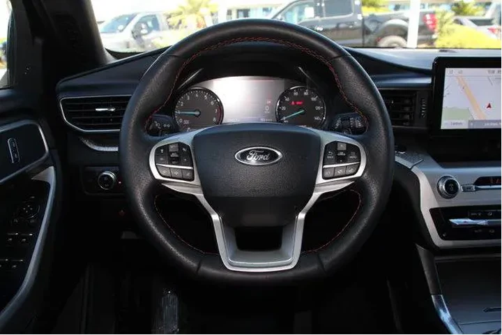 $32395 : Ford Explorer 2022 AWD Timbe image 4