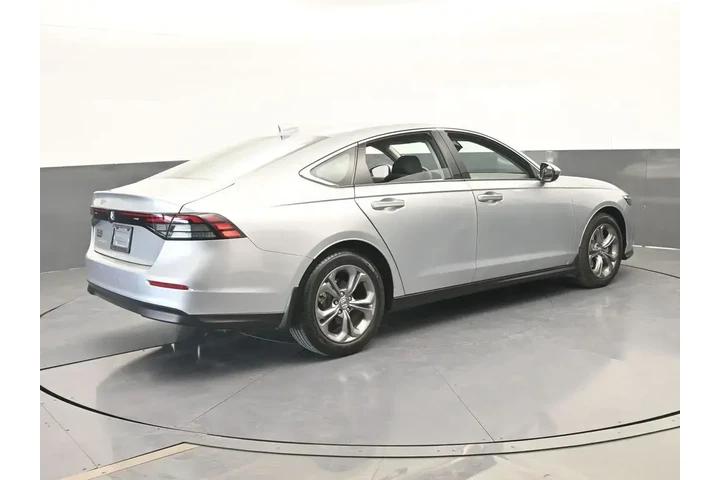 $23991 : Honda Accord 2024 EX 4dr Sed image 6