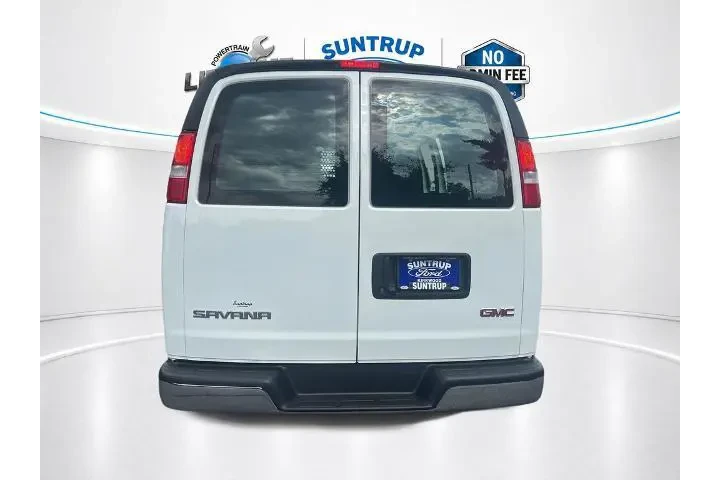 $33379 : GMC Savana 2024 2500 3dr Car image 7