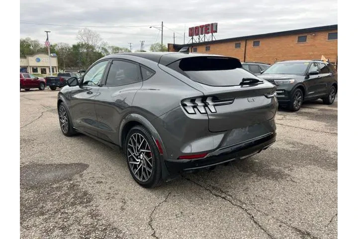$34945 : Ford Mustang Mach-E 2023 AWD image 6