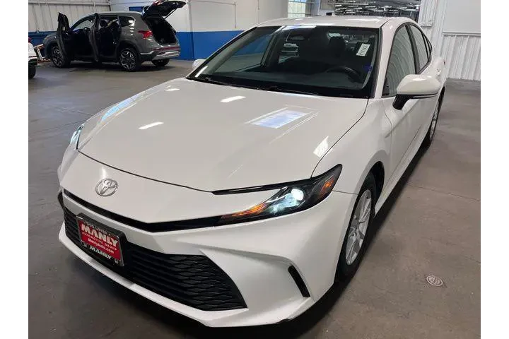 $26573 : Toyota Camry 2025 LE 4dr Sed image 7