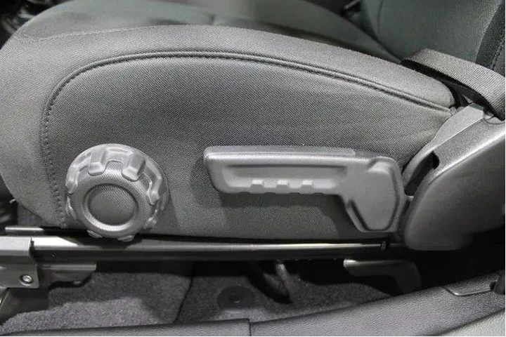 $31982 : Jeep Wrangler 2021 4x4 Willy image 4