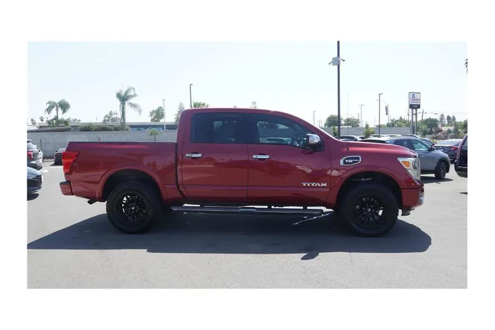 $24984 : 2017 Titan Platinum Reserve image 5