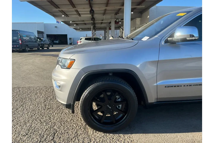 $19000 : Jeep Grand Cherokee 2019 4x4 image 10