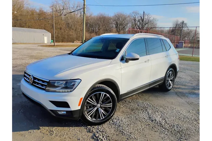$13995 : 2019 Tiguan SEL R-Line image 1