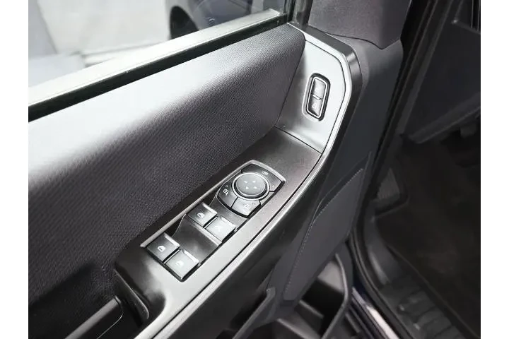 $36200 : Ford F-150 2023 4x2 XL 4dr S image 9