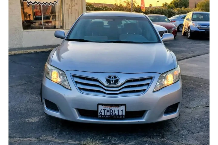 $7999 : 2011 Camry image 3
