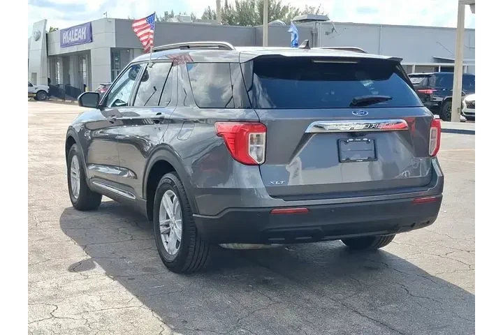 $30990 : Ford Explorer 2024 XLT 4dr S image 3