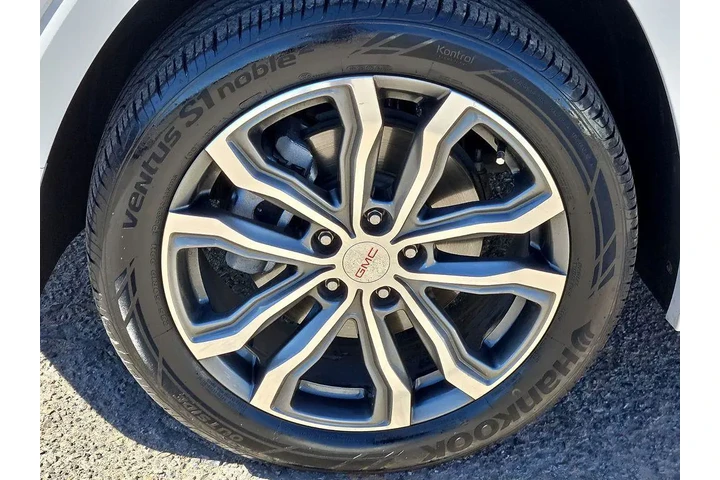 $23995 : GMC Terrain 2020 Denali 4dr image 9