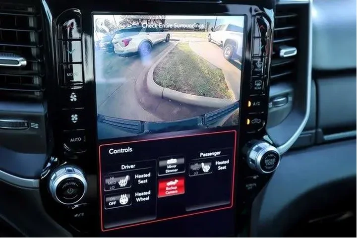 $31159 : Ram 1500 2021 4x4 Big Horn 4 image 6