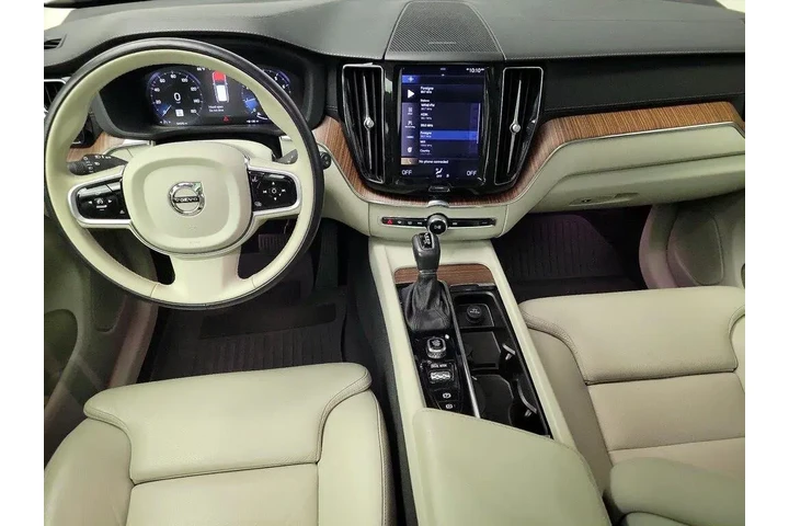$24998 : Volvo XC60 2020 T5 Inscripti image 9