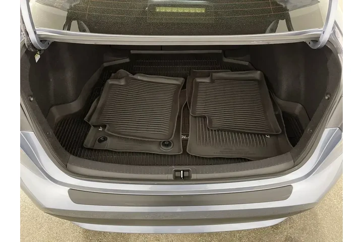 $17995 : Toyota Corolla Hybrid 2020 L image 10