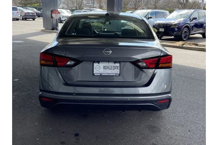 $17143 : Nissan Altima 2025 2.5 SV 4d image 6