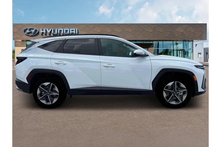 $32219 : Hyundai TUCSON Hybrid 2025 A image 9