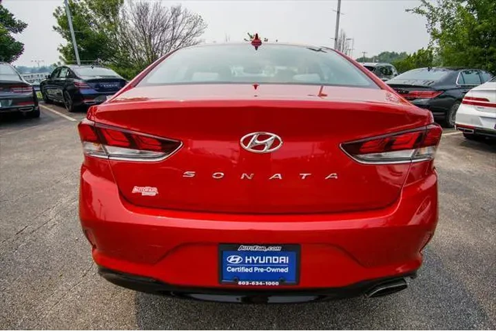 $11201 : Hyundai SONATA 2019 SEL 4dr image 4