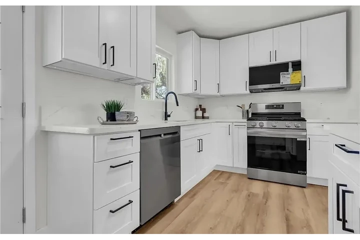 $2600 : Your dream house awaits you.. image 3