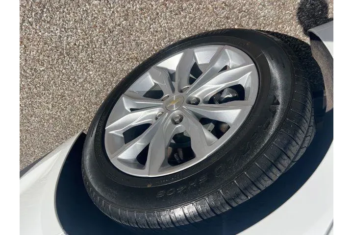 $15495 : Chevrolet Malibu 2023 LT 4dr image 8