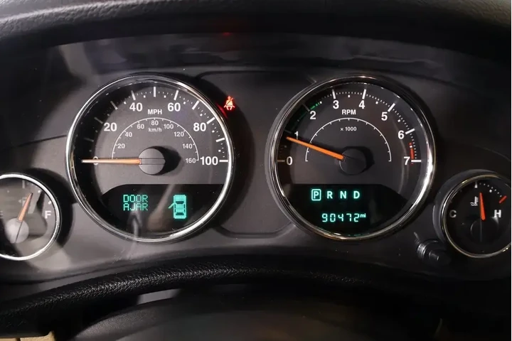 $19899 : Jeep Wrangler Unlimited 2015 image 4